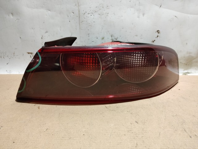 174698 Alfa Romeo 159 jobb hátsó külső lámpa, a képen látható sérüléssel 50504818