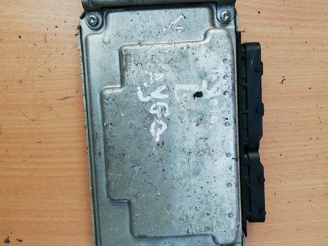 Toyota Aygo 2005-2014 900 cm3 benzin motorvezérlő  0261208702 , 89661-0H023