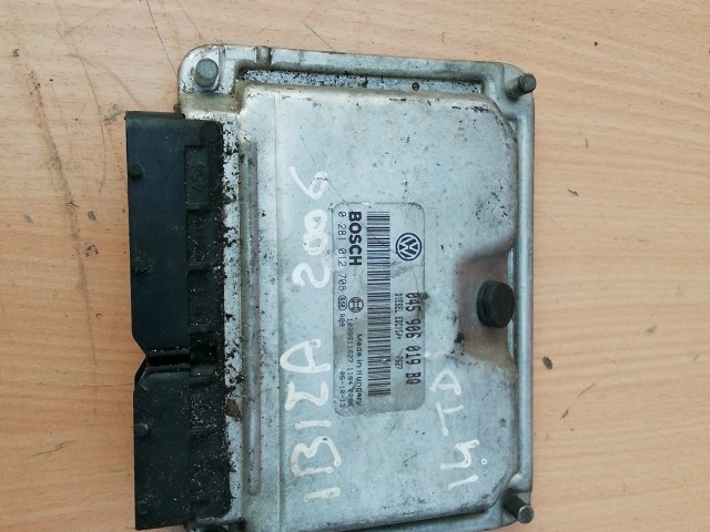 Seat Ibiza 6L1 2002-2008  1,4 TFI motorvezérlő Használt  0281012708 , 045906019BQ