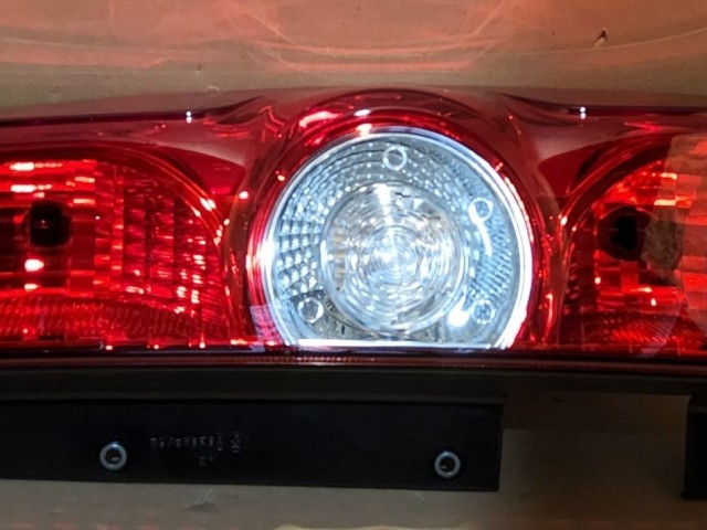Fiat Doblo 2009-2015, Opel Combo D jobb hátsó lámpa, kettényíló hátsó ajtós kivitelhez 51810673  MagnetiMarelli
