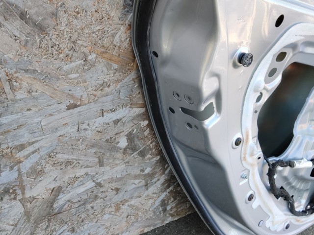175945 Fiat Tipo 2015- bal hátsó ezüst színű ajtó