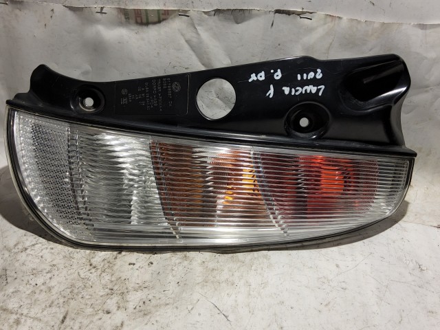 143822 	Lancia Ypsilon II. 2003-2011 jobb hátsó fehér lámpa 51786657