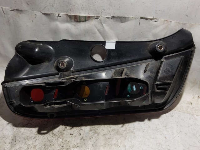 Lancia Ypsilon II. jobb hátsó piros lámpa