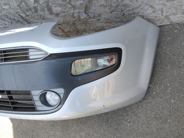 184205 Fiat Punto Evo 2009-2011 ködlámpás komplett első lökhárító 71777635