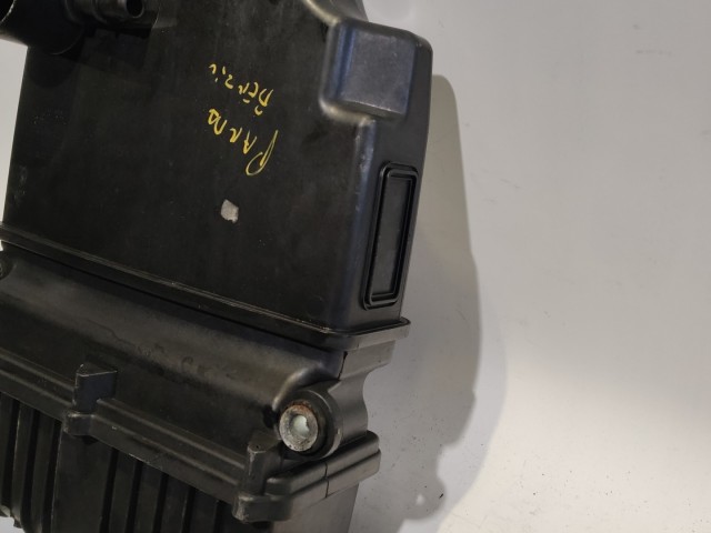 182888 Fiat Grande Punto 1,2 8v benzin légszűrőház, a képen látható kartelgázcső csatlakozó töréssel