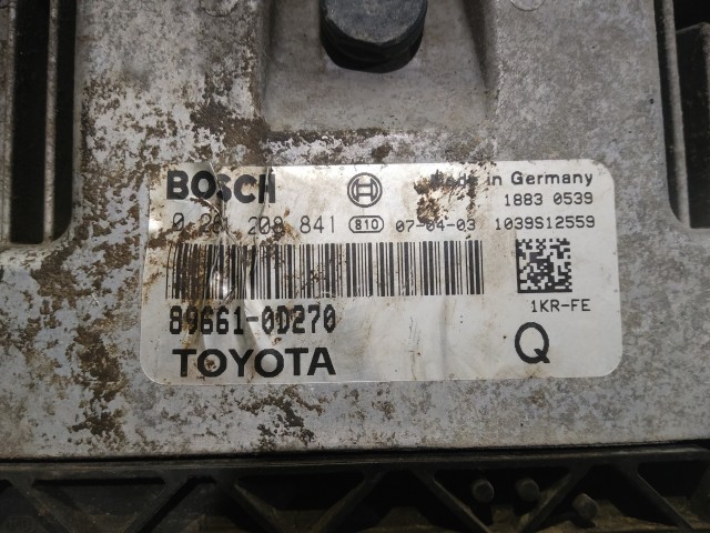 Toyota Yaris II. 2006-2011 1,0 12v benzin Motorvezérlő 89661-0D270, 0281208841