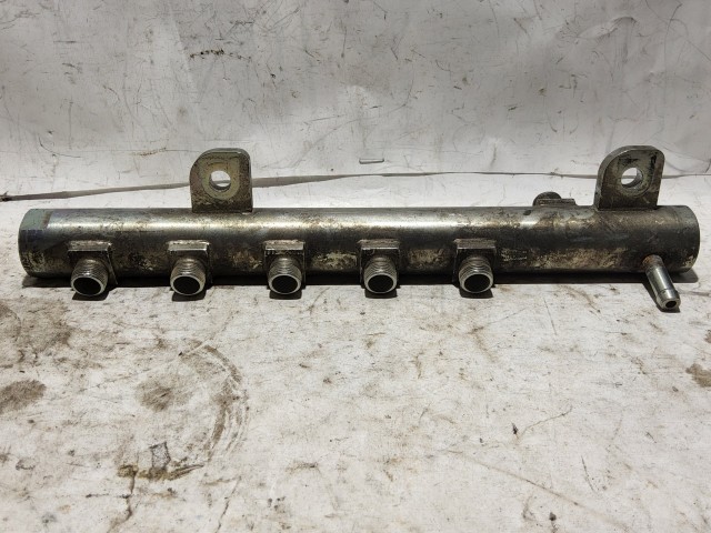 Alfa Romeo 159 2,4 20v Diesel rail cső 55203475, 0445715019